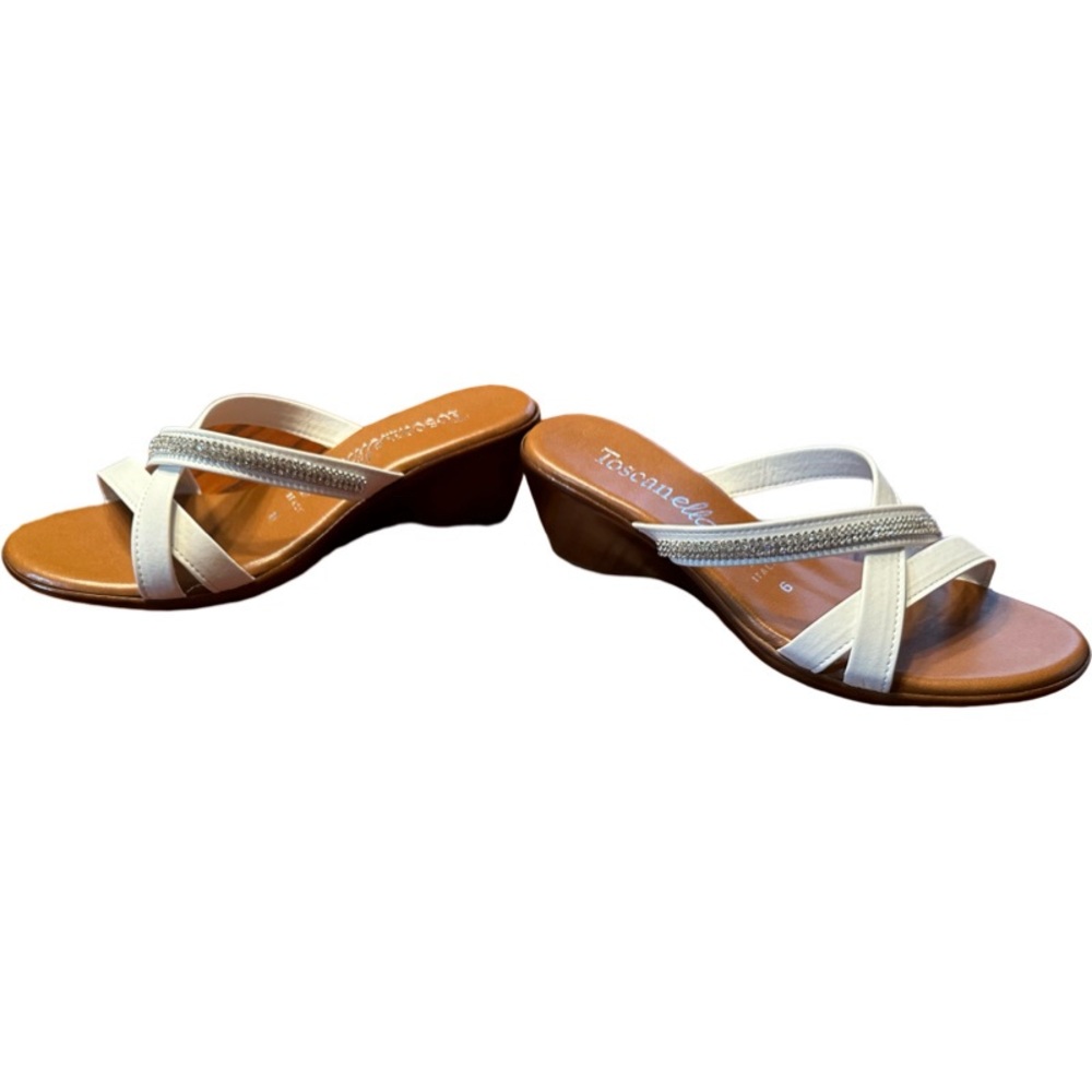 ToscanElla white sandals